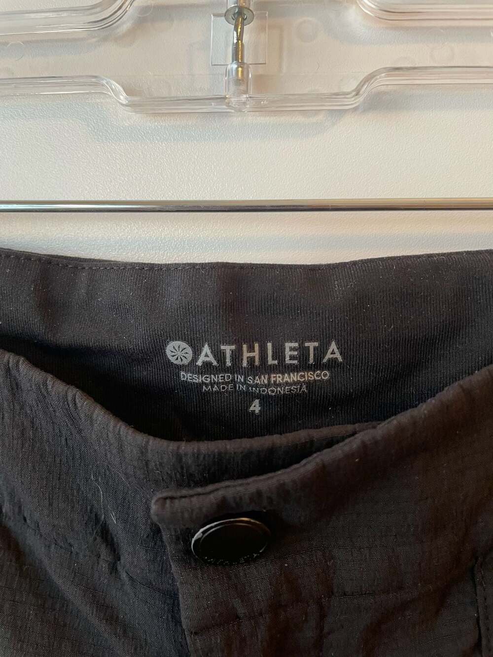 Athleta Trekkie North Shorts Black Size 4 - Picture 2 of 7